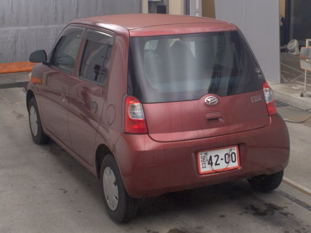 DAIHATSU ESSE
