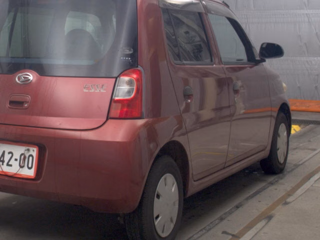 DAIHATSU ESSE