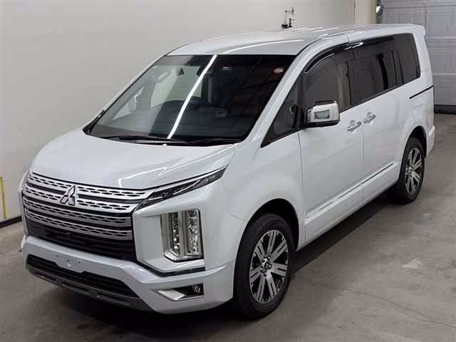 MITSUBISHI DELICA D:5