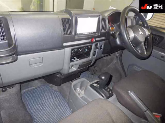 MITSUBISHI TOWN BOX