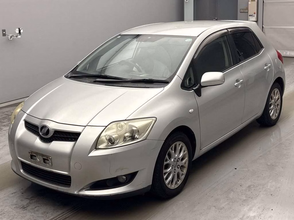 TOYOTA AURIS