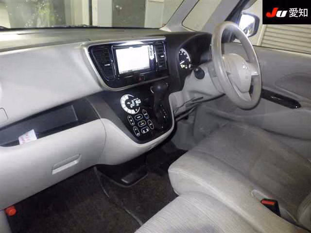 MITSUBISHI EK SPACE