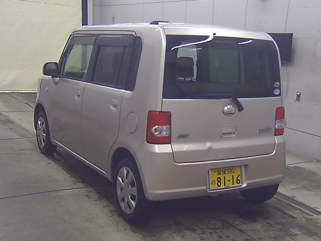 DAIHATSU MOVE CONTE
