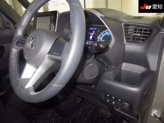 MITSUBISHI EK SPACE