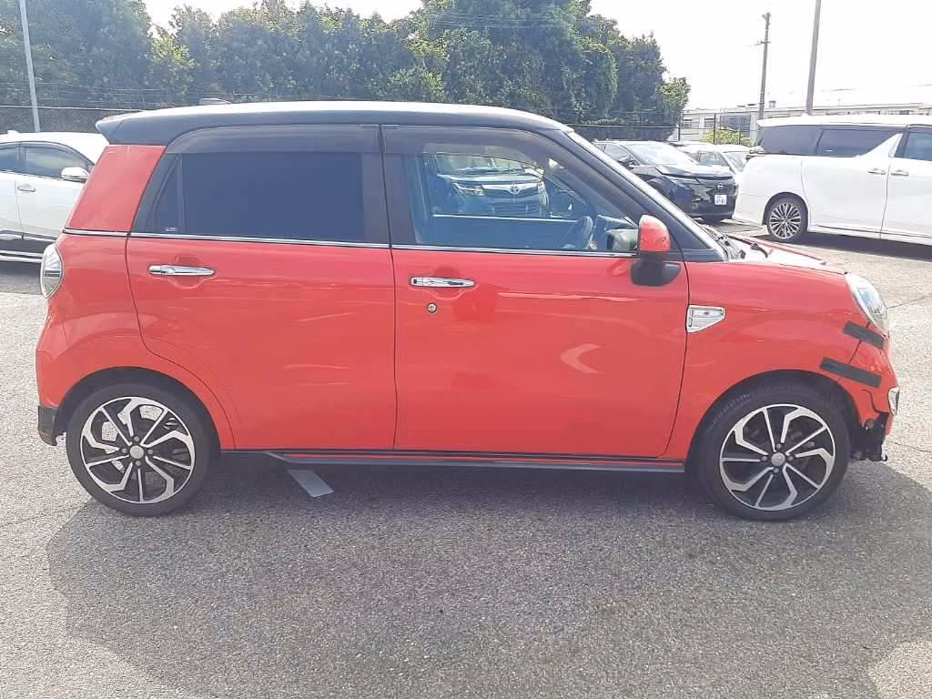 DAIHATSU CAST