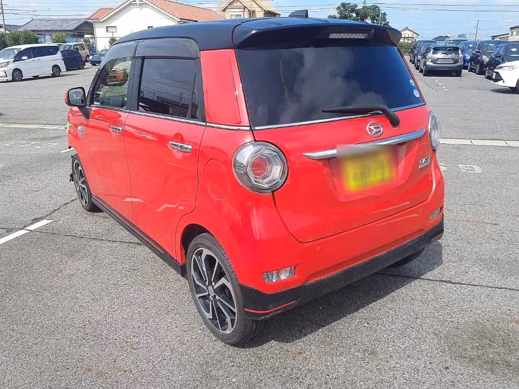 DAIHATSU CAST