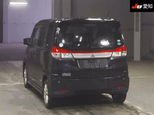 MITSUBISHI DELICA D:2