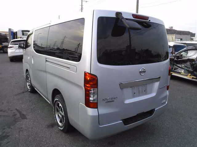 NISSAN NV350 CARAVAN
