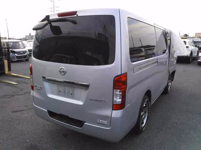 NISSAN NV350 CARAVAN