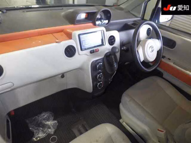 TOYOTA SPADE