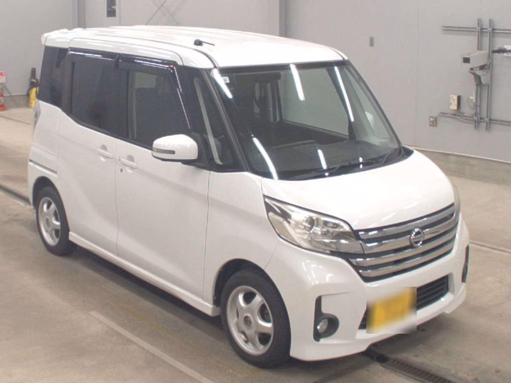 NISSAN DAYZ ROOX