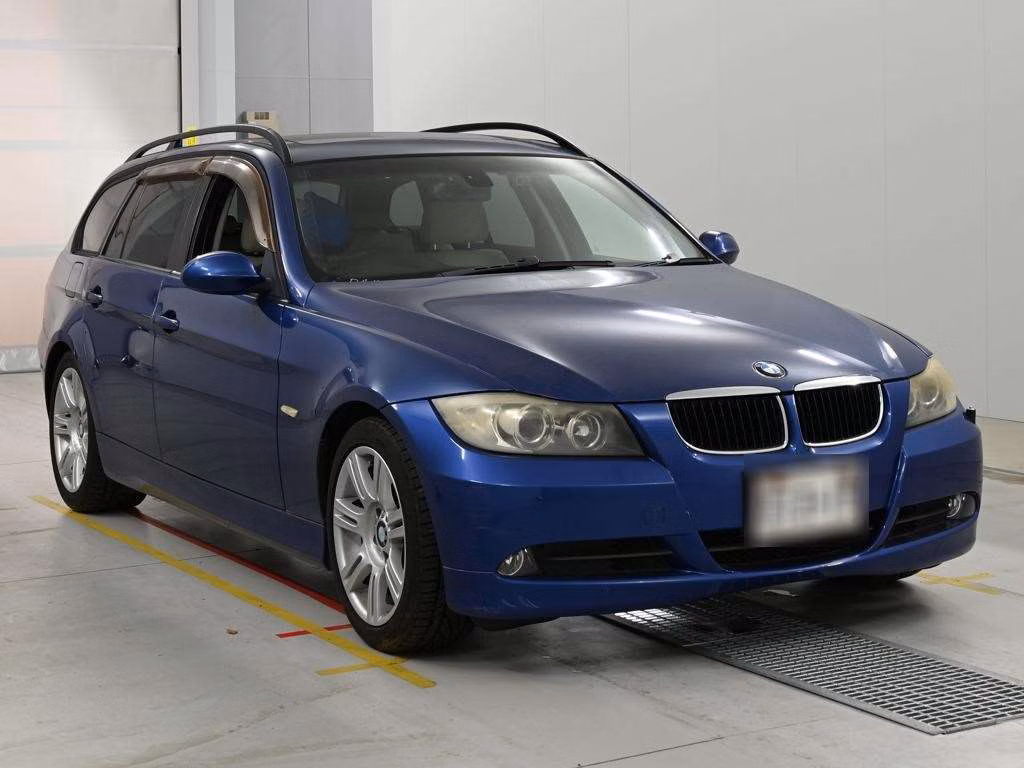BMW 3-SERIES
