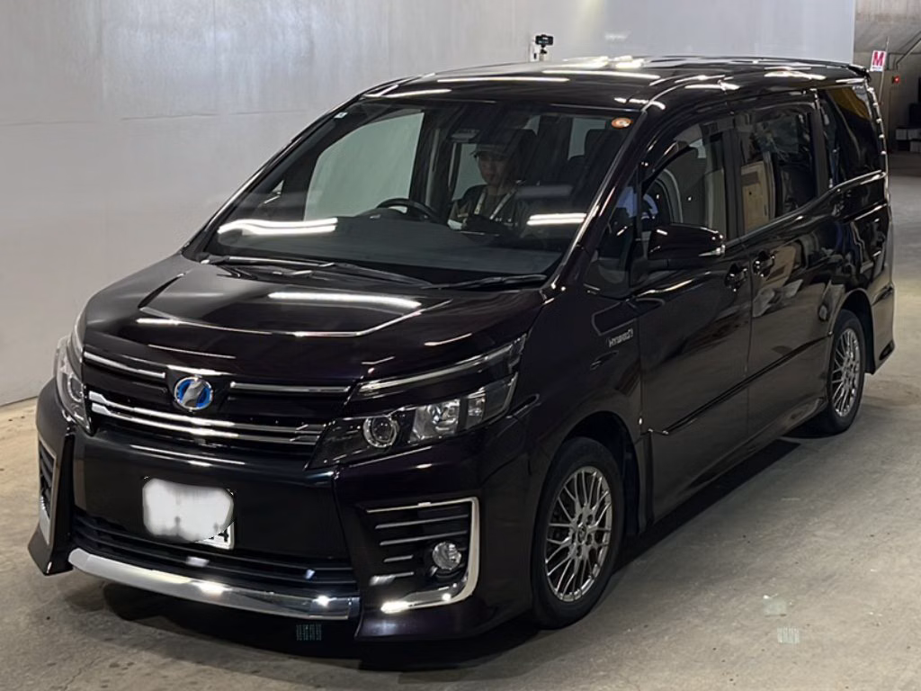 TOYOTA VOXY