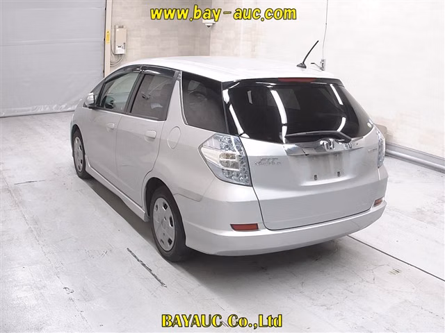 HONDA FIT SHUTTLE