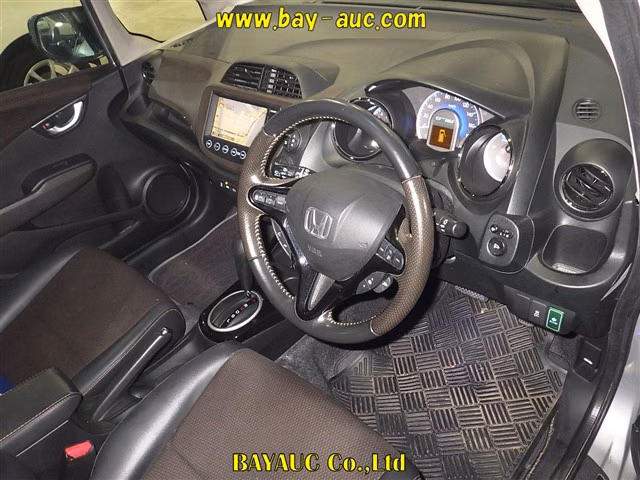 HONDA FIT SHUTTLE