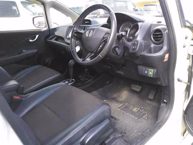 HONDA FIT SHUTTLE