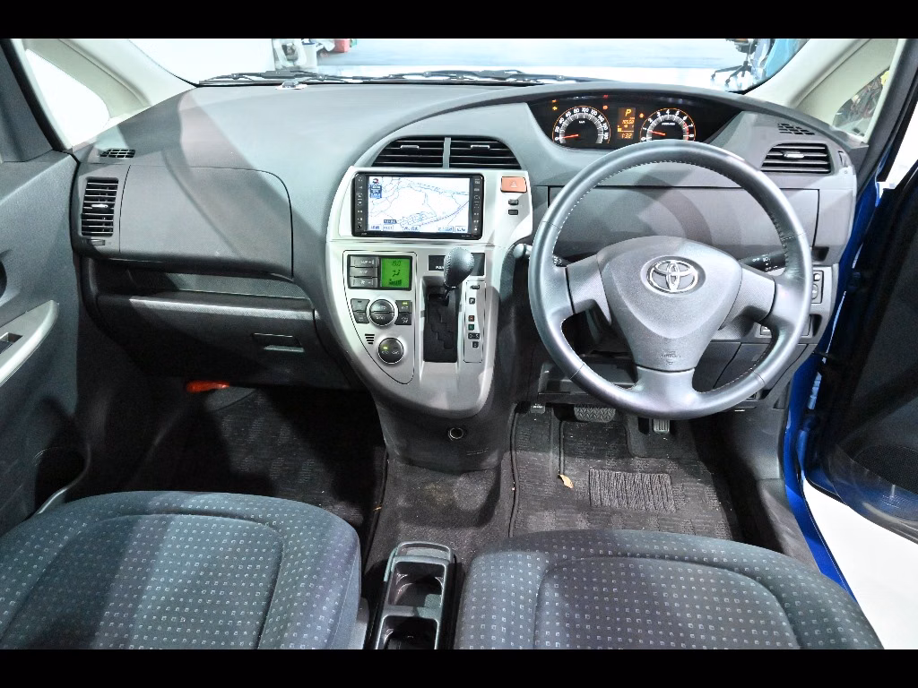 TOYOTA RACTIS