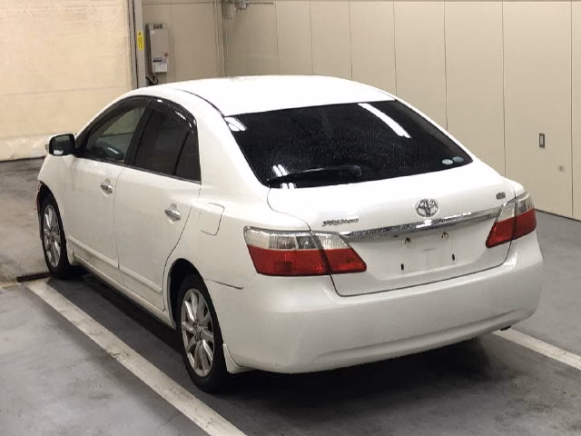 TOYOTA PREMIO