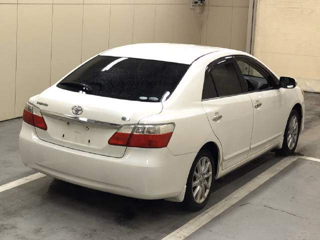 TOYOTA PREMIO