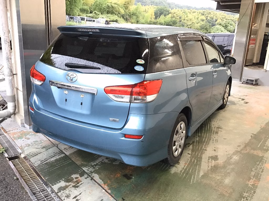TOYOTA WISH