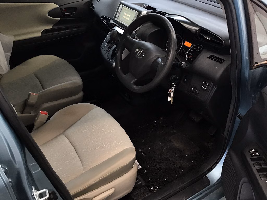 TOYOTA WISH