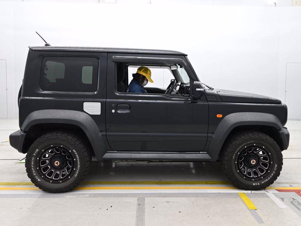 SUZUKI JIMNY SIERRA
