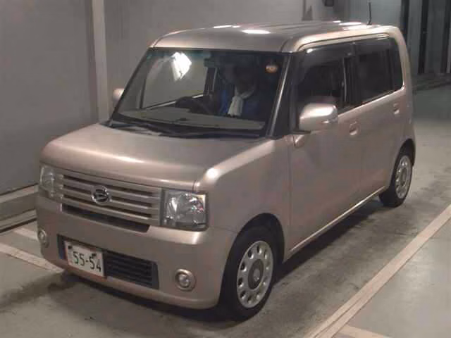 DAIHATSU MOVE CONTE