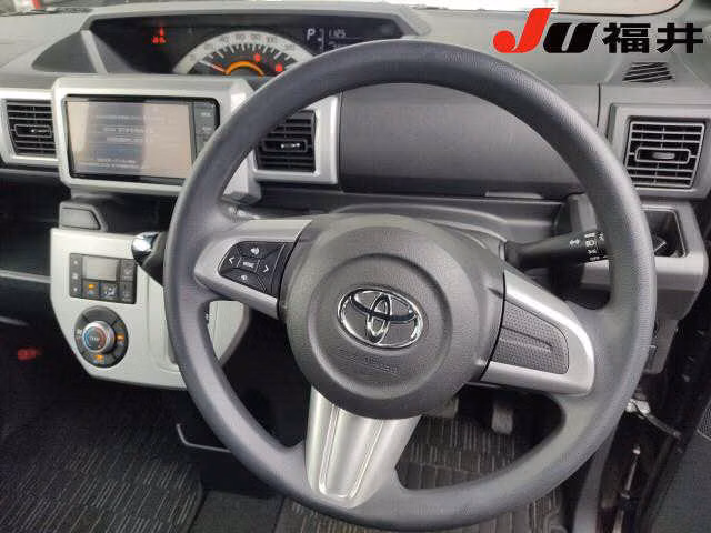 TOYOTA PIXIS MEGA