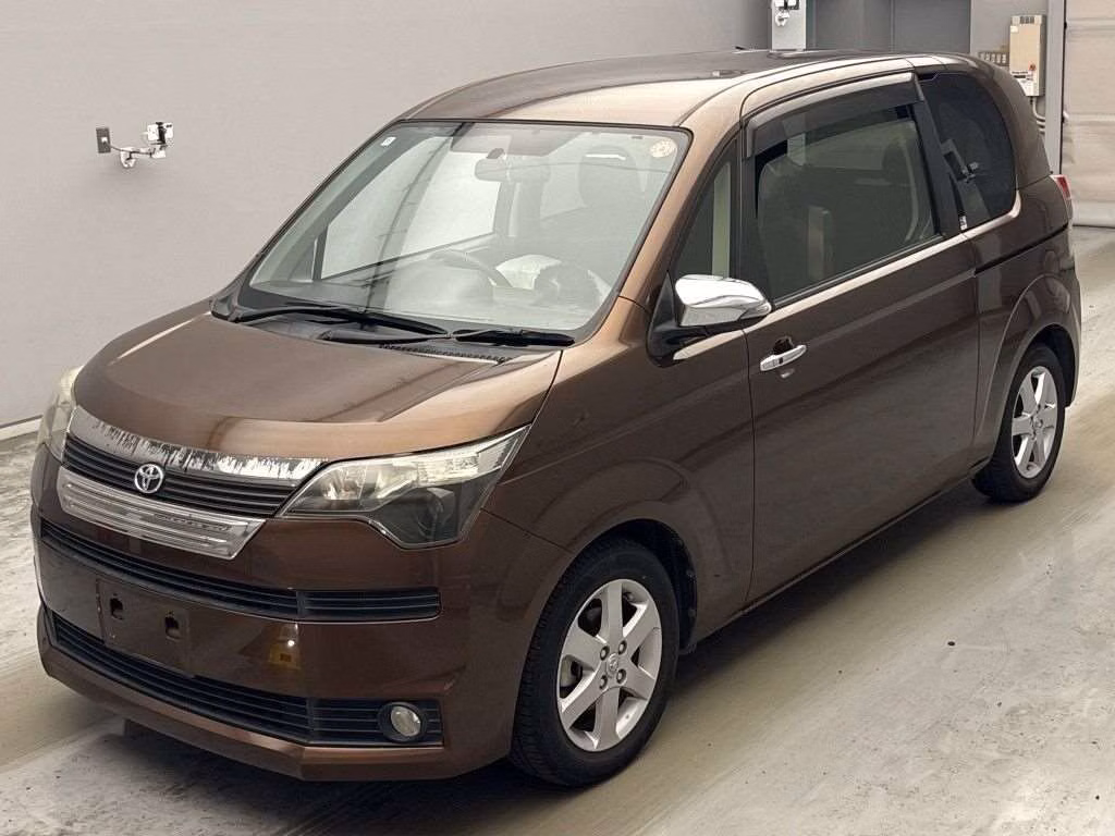 TOYOTA SPADE