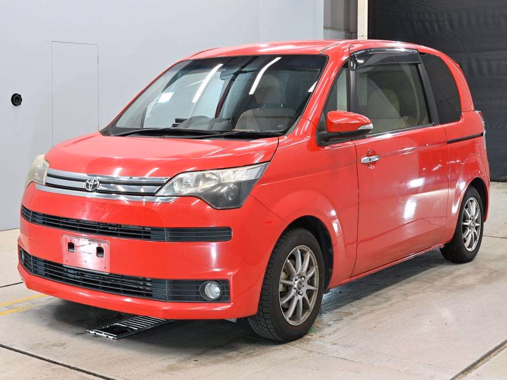 TOYOTA SPADE