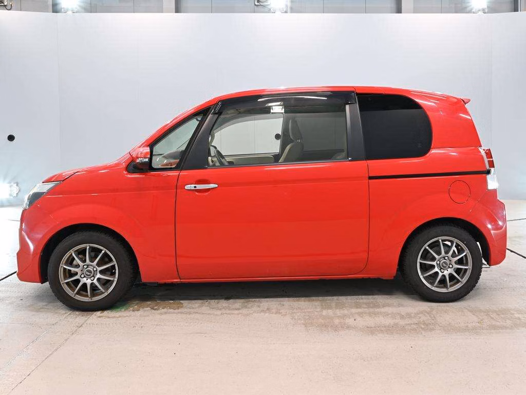 TOYOTA SPADE