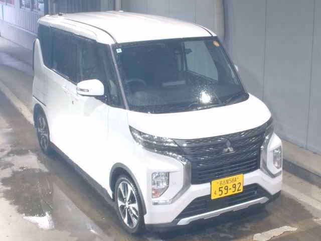 MITSUBISHI EK SPACE