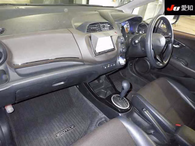 HONDA FIT SHUTTLE