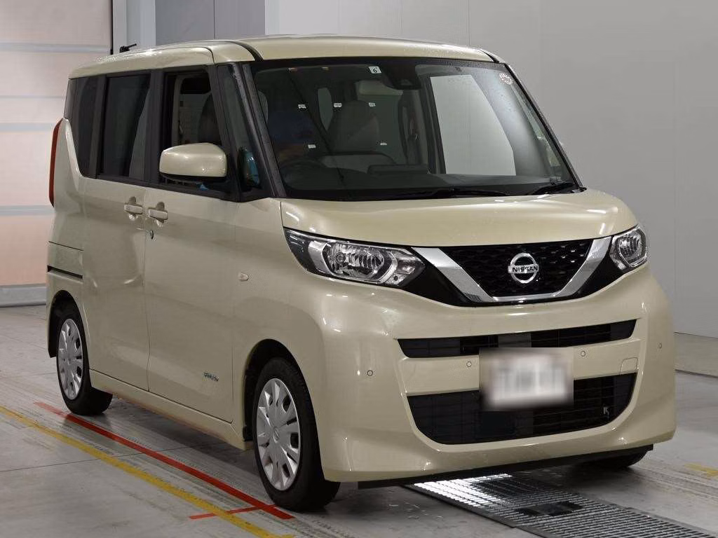 NISSAN ROOX