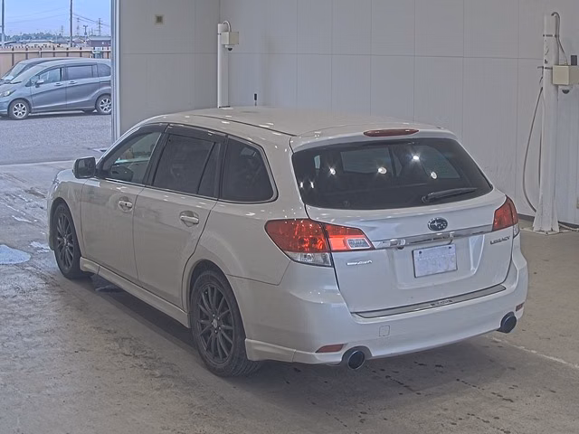 SUBARU LEGACY