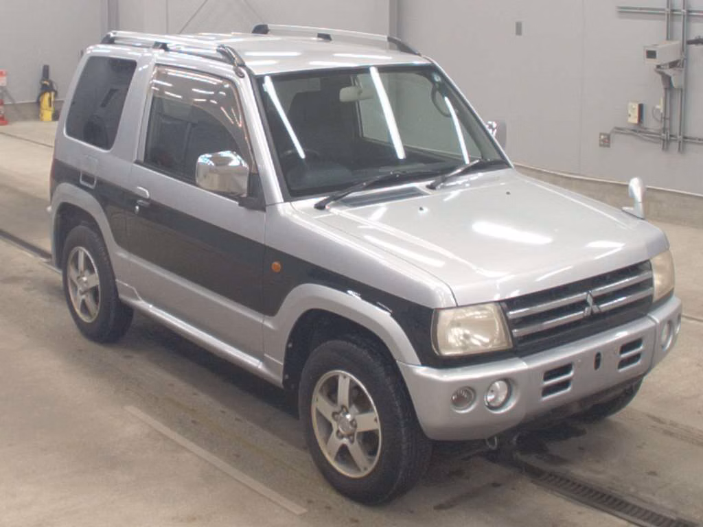 MITSUBISHI PAJERO MINI