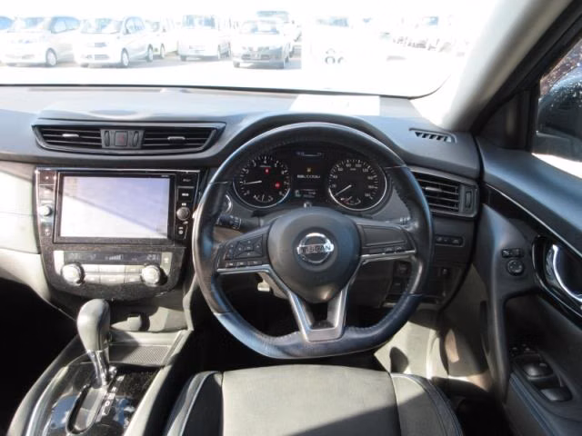 NISSAN X-TRAIL