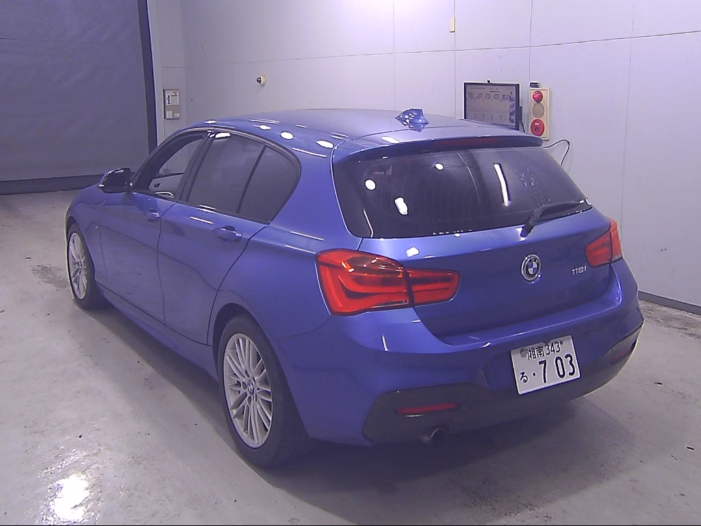 BMW 1-SERIES