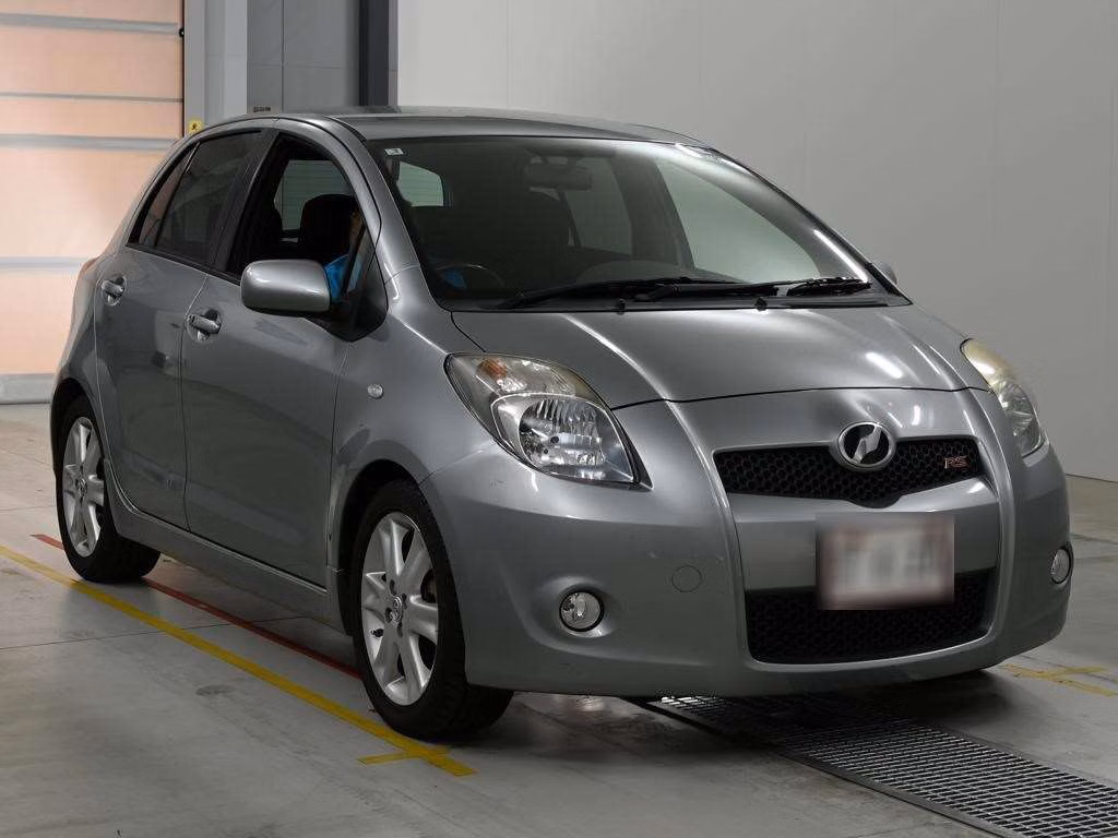 TOYOTA VITZ