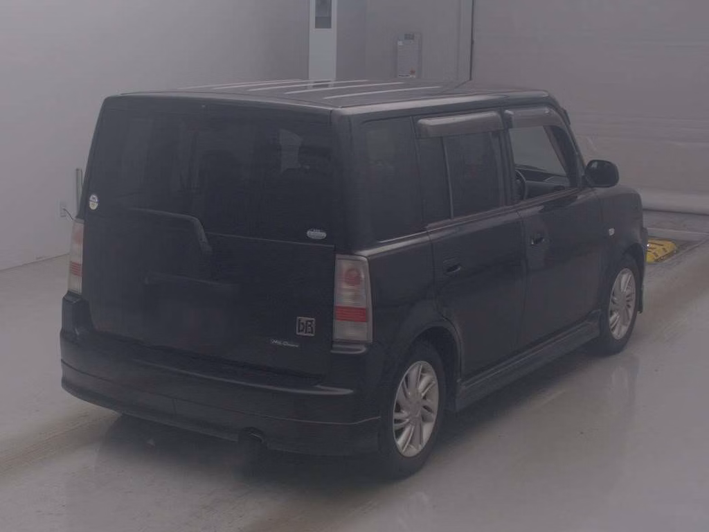 TOYOTA BB