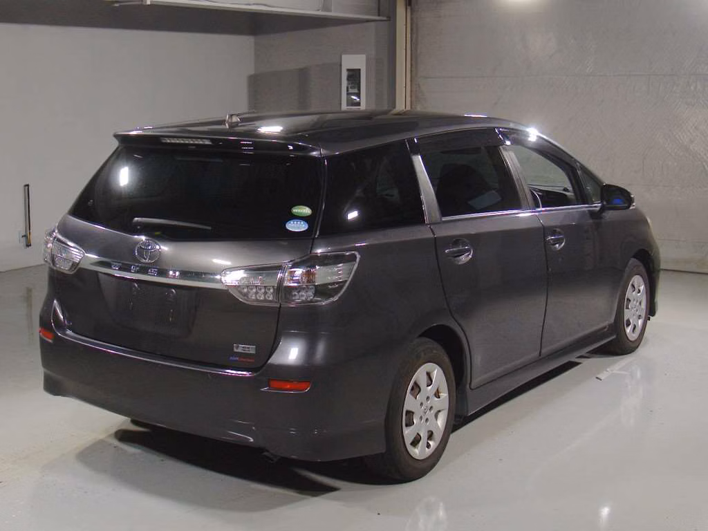 TOYOTA WISH