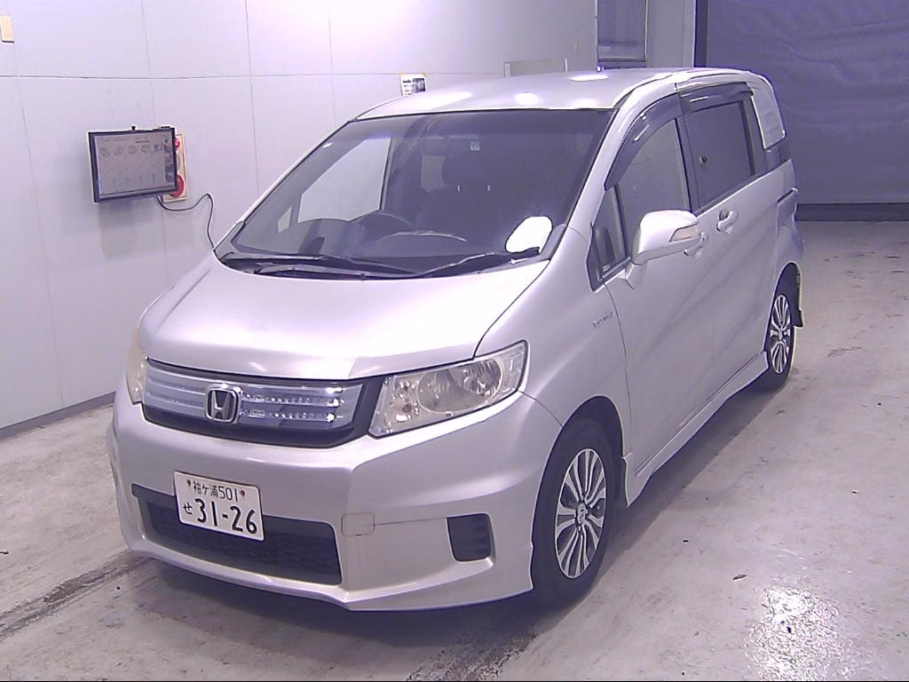 HONDA FREED SPIKE