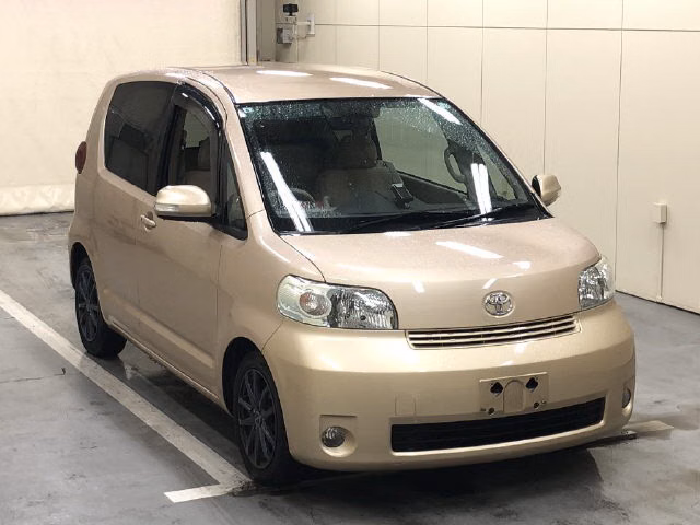 TOYOTA PORTE