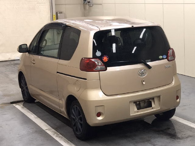 TOYOTA PORTE
