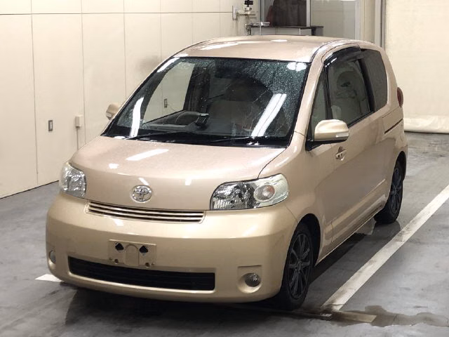 TOYOTA PORTE