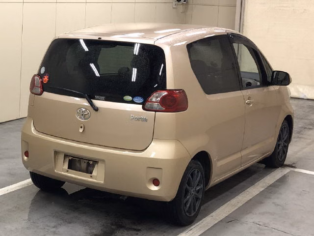 TOYOTA PORTE