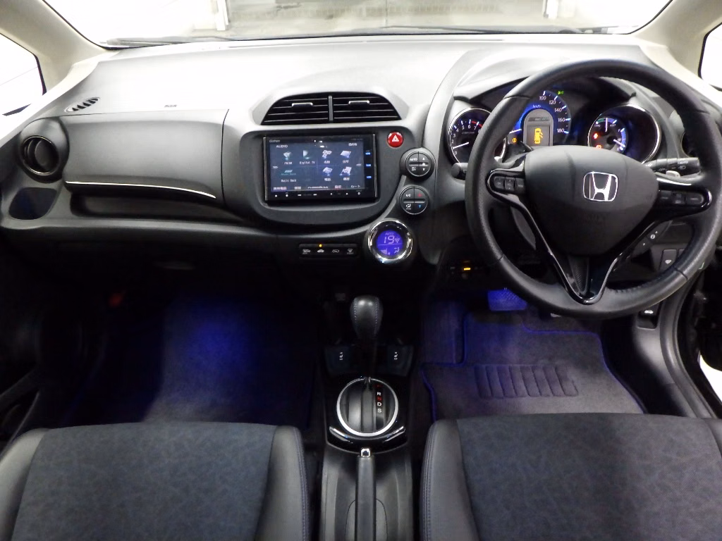 HONDA FIT SHUTTLE