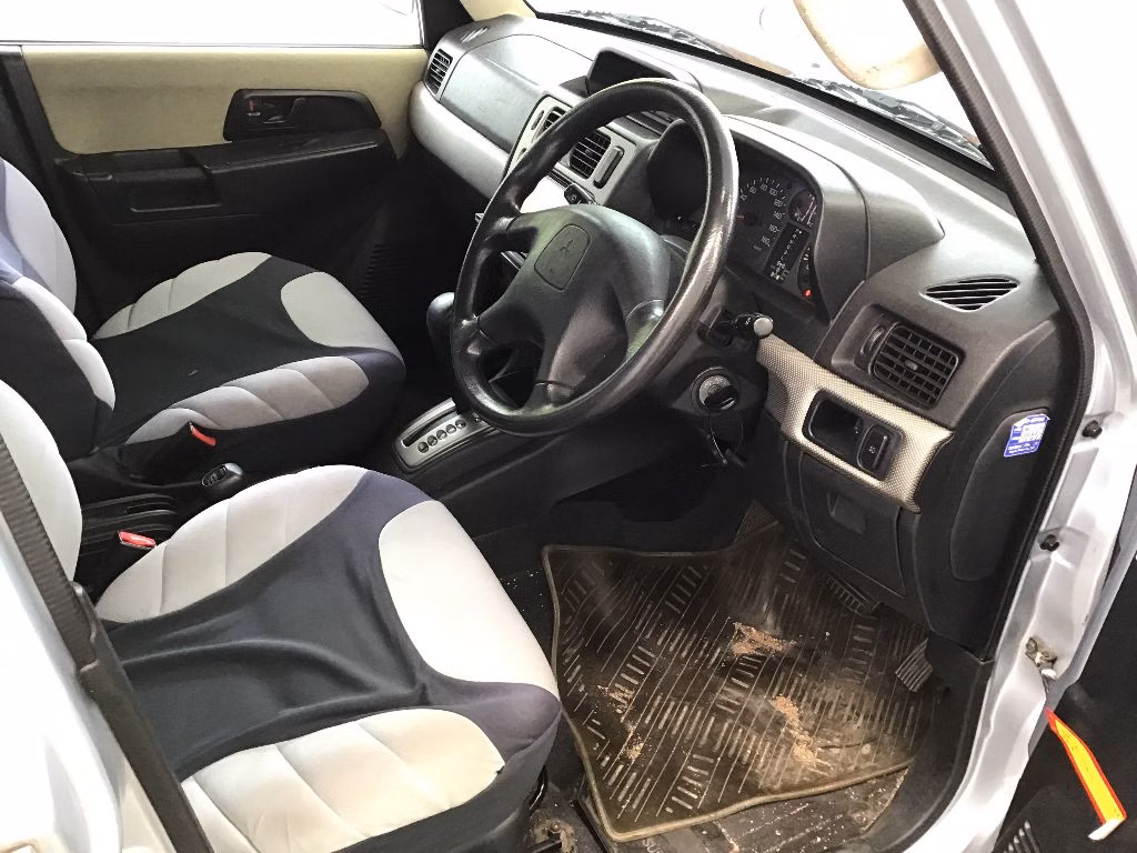 MITSUBISHI PAJERO IO