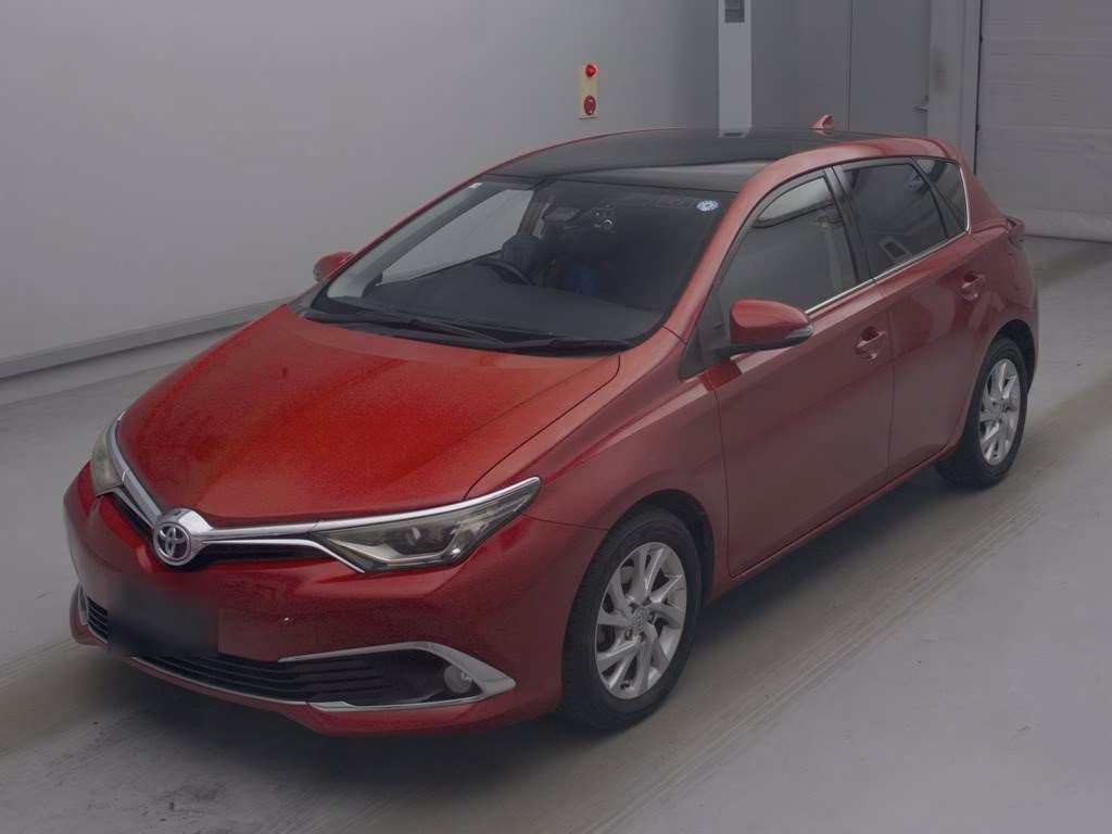 TOYOTA AURIS