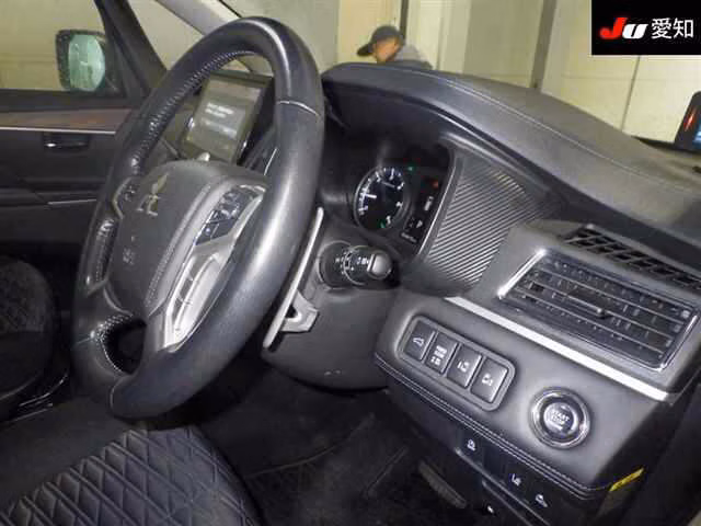 MITSUBISHI DELICA D:5